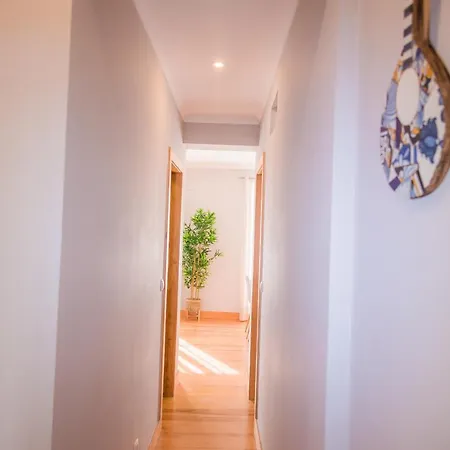 Apartment Chic & Classy By Gt House *