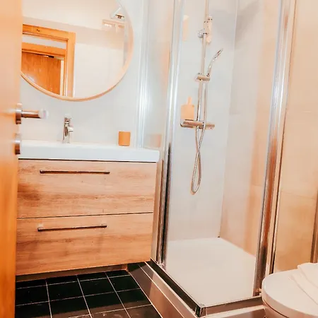 Chic & Classy By Gt House Apartment *